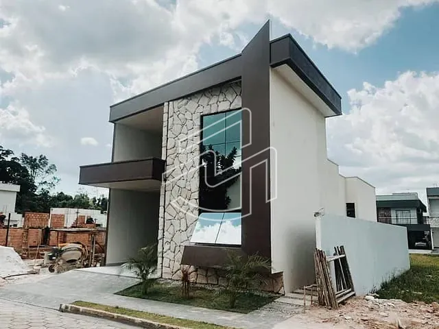 Casa 4 quartos e 4 banheiros, à venda, no bairro Centro em Ananindeua