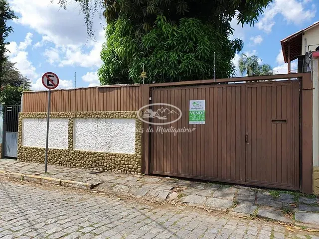Casa com 2000m², à venda, no bairro Manejo em Resende