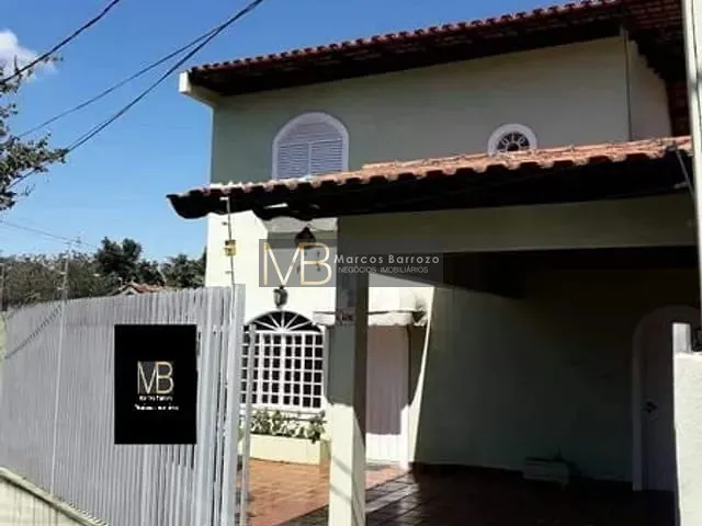 Casa com 250m² 4 quartos e 2 banheiros, à venda, no bairro Jardim Lilian em Londrina