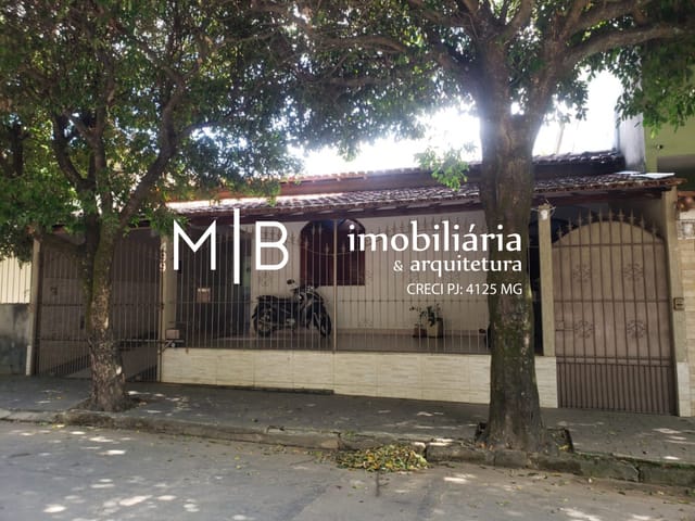 Casa 3 quartos e 4 banheiros, à venda, no bairro BOM PASTOR em CATAGUASES