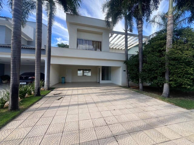 Casa com 300m² 6 quartos e 5 banheiros, para alugar, no bairro Cidade Vera Cruz em Aparecida de Goiânia