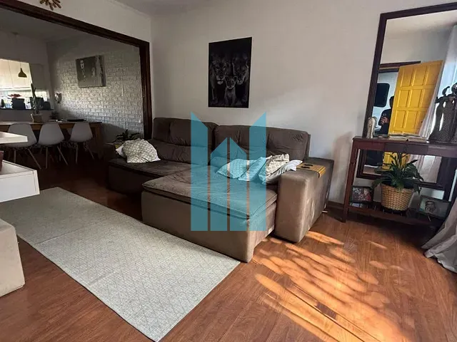 Casa 2 quartos e 3 banheiros, à venda, no bairro Vila Caio Junqueira em Poços de Caldas