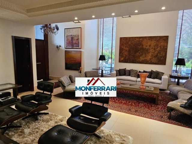 Casa com 898m² 4 quartos e 7 banheiros, à venda, no bairro Jardins Viena em Aparecida De Goiânia