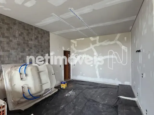 Casa 4 quartos e 6 banheiros, à venda, no bairro Setor Habitacional Tororó (Jardim Botânico) em Brasília