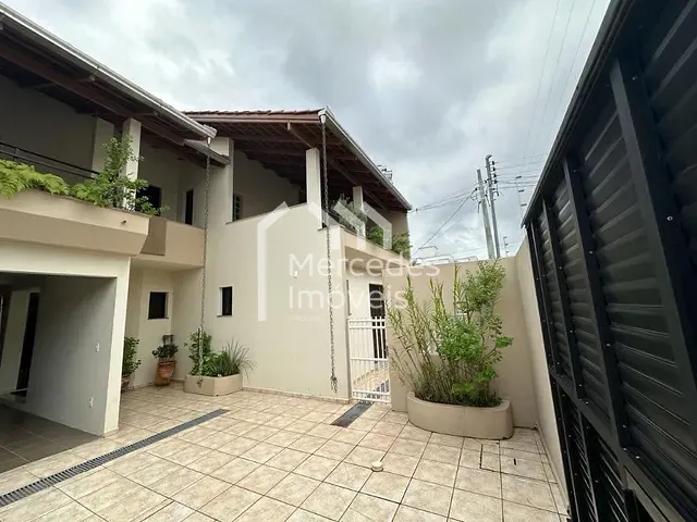 Casa com 300m² 3 quartos e 3 banheiros, à venda, no bairro São Judas em Itajaí