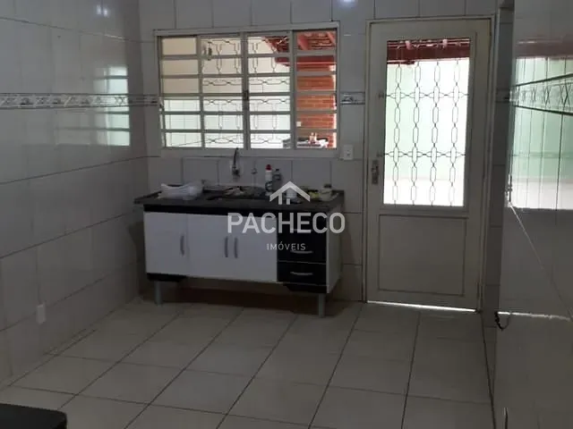 Casa com 150m² 2 quartos e 1 banheiro, à venda, no bairro Parque da Liberdade em Americana