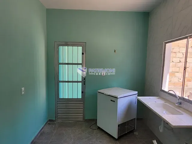 Casa com 100m² 2 quartos e 1 banheiro, para alugar, no bairro Vila Maria regina em Juatuba