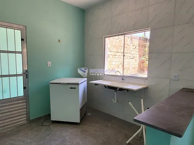Casa com 100m² 2 quartos e 1 banheiro, para alugar, no bairro Vila Maria regina em Juatuba