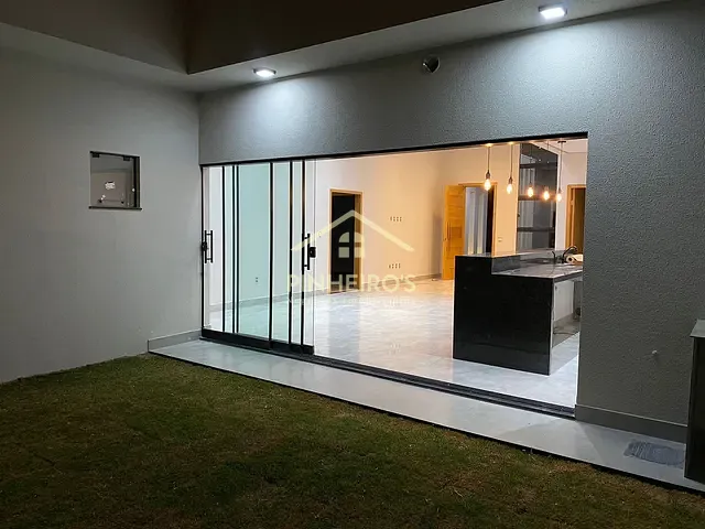 Casa com 252m² 3 quartos e 1 banheiro, à venda, no bairro Jardim Ecoville I em Cambé