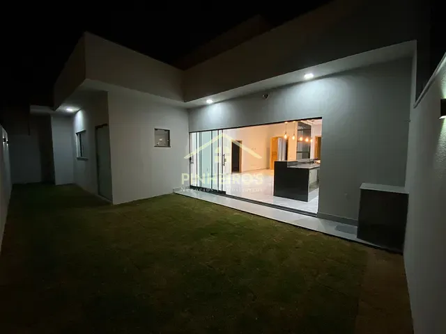 Casa com 252m² 3 quartos e 1 banheiro, à venda, no bairro Jardim Ecoville I em Cambé