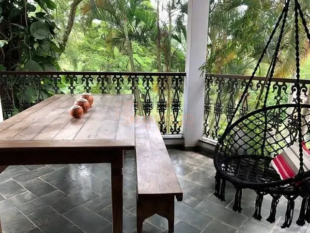 Casa com 2000m² 4 quartos e 6 banheiros, à venda, no bairro Chácara Santa Lúcia dos Ypes em Carapicuíba