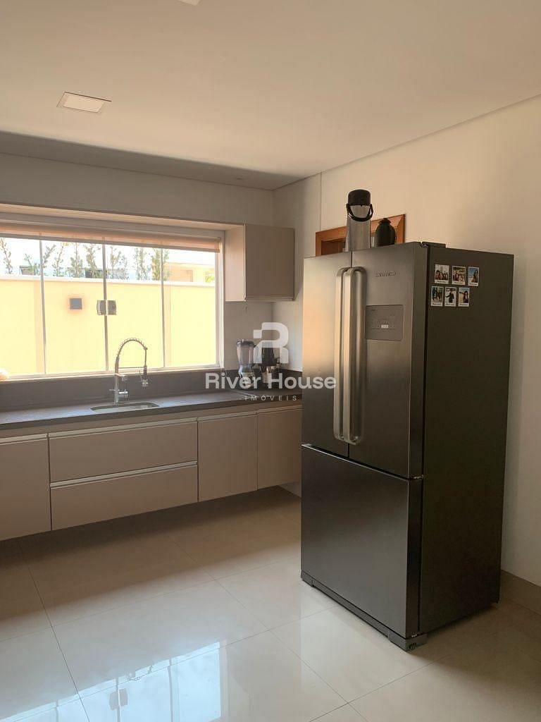 Casa à venda com 4 quartos, 315m² - Foto 6