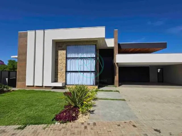 Casa com 692m² 4 quartos e 6 banheiros, à venda, no bairro Jardim Tarobá em Cambé