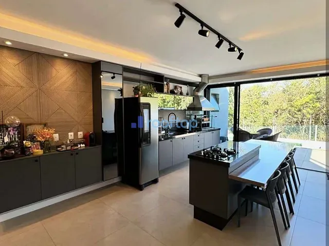 Casa com 800m² 3 quartos e 5 banheiros, à venda, no bairro Itupeva em Itupeva