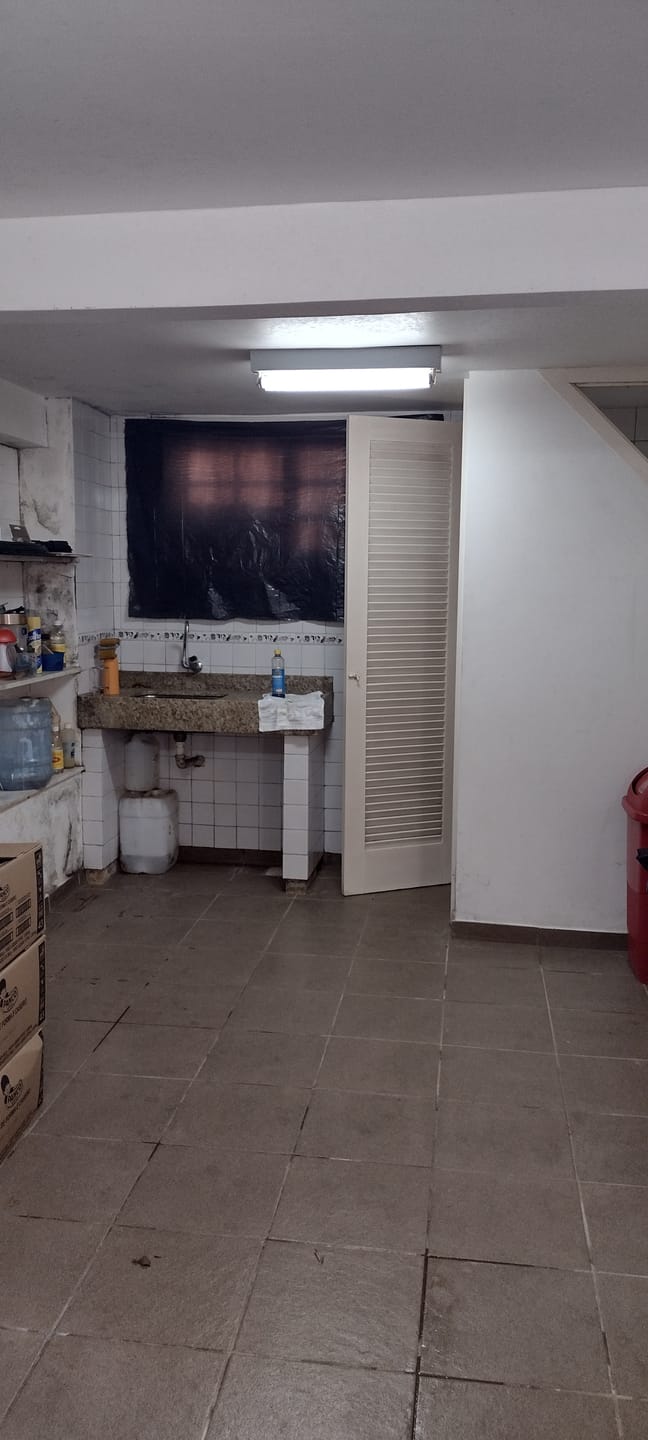 Casa à venda com 4 quartos, 359m² - Foto 46