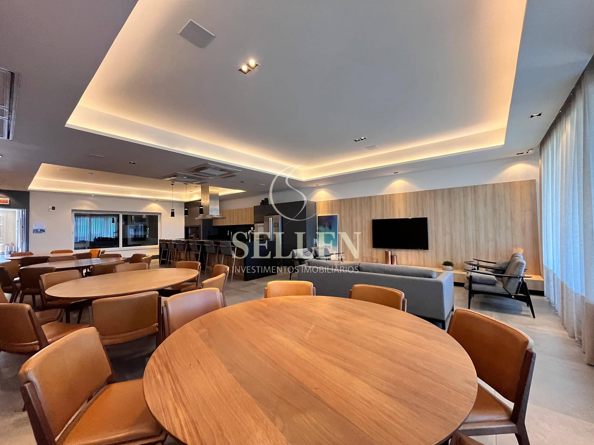Casa à venda e aluguel com 4 quartos, 452m² - Foto 30