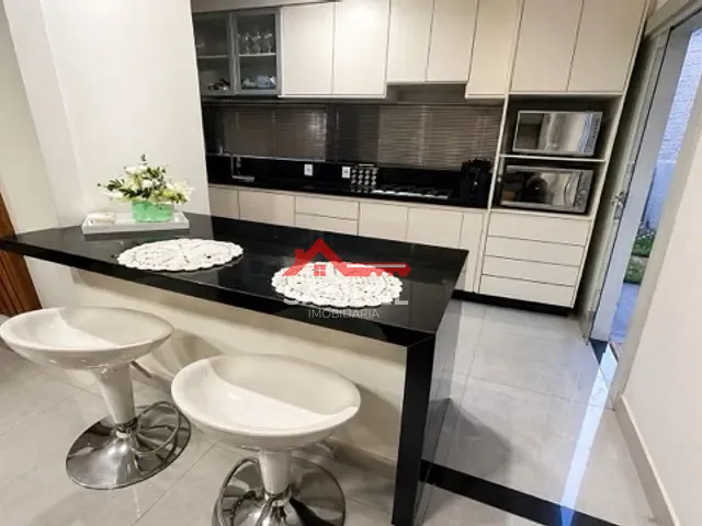 Casa com 420m² 3 quartos e 2 banheiros, à venda, no bairro Setor de Mansões do Lago Norte em Brasília