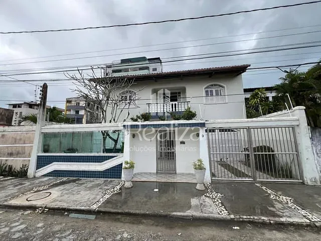 Casa com 360m² 4 quartos e 6 banheiros, à venda, no bairro Pontal em Ilhéus