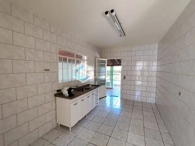 Casa 2 quartos e 1 banheiro, à venda, no bairro Pompeia 2 em Jacarezinho