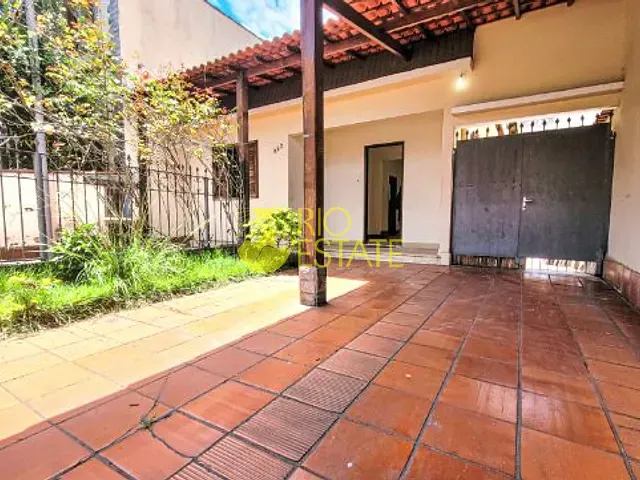 Casa com 201m² 3 quartos e 4 banheiros, à venda, no bairro Sessenta em Volta Redonda
