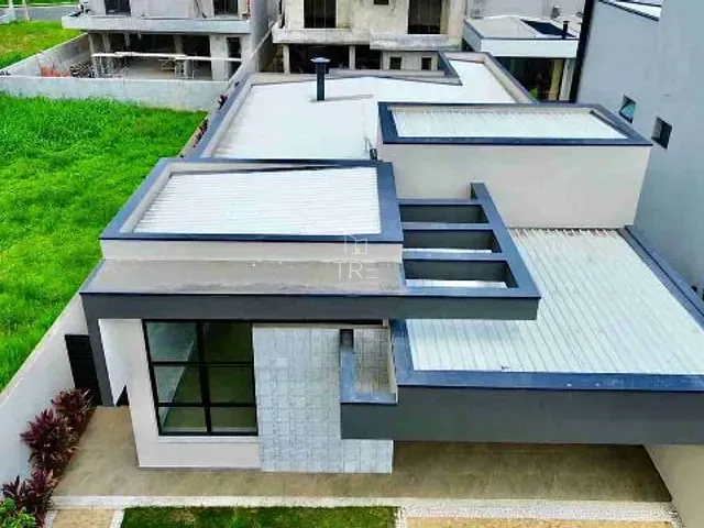 Casa 3 quartos e 5 banheiros, à venda, no bairro Swiss Park em Rua Antonio Jacinto Mincote