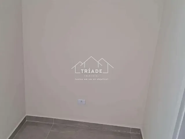 Casa com 180m² 3 quartos e 1 banheiro, à venda, no bairro Estação em Araucária