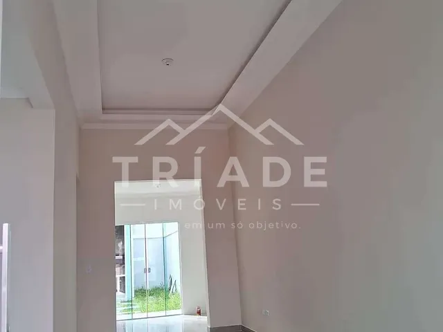 Casa com 180m² 3 quartos e 1 banheiro, à venda, no bairro Estação em Araucária