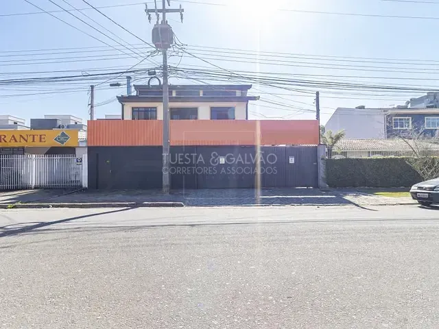 Casa com 150m² 3 quartos e 3 banheiros, à venda, no bairro Hauer em Curitiba