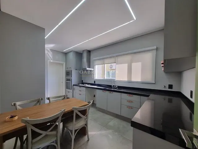Casa 3 quartos e 5 banheiros, à venda, no bairro Engordadouro em Jundiaí