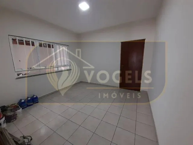 Casa 2 quartos e 3 banheiros, à venda, no bairro Centro em Jaguariúna