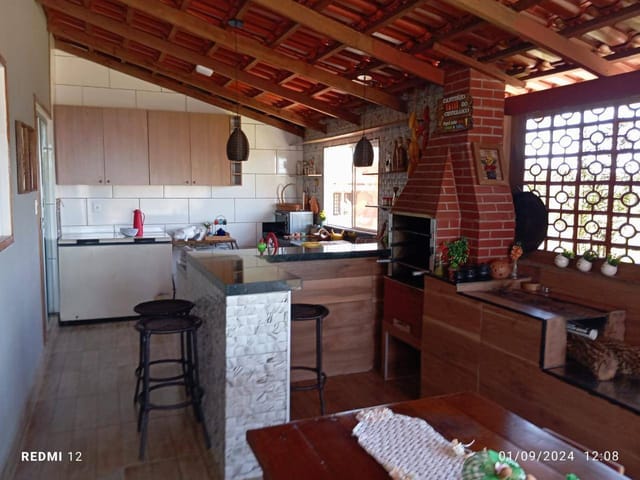 Casa com 500m² 3 quartos e 2 banheiros, à venda, no bairro zona rural em Abadiânia