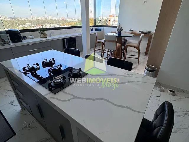 Casa com 255m² 3 quartos e 5 banheiros, à venda, no bairro Fazenda Rodeio em Mogi das Cruzes