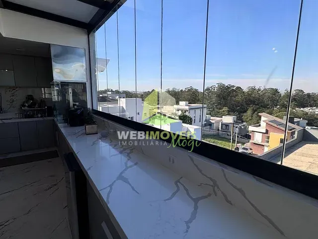 Casa com 255m² 3 quartos e 5 banheiros, à venda, no bairro Fazenda Rodeio em Mogi das Cruzes