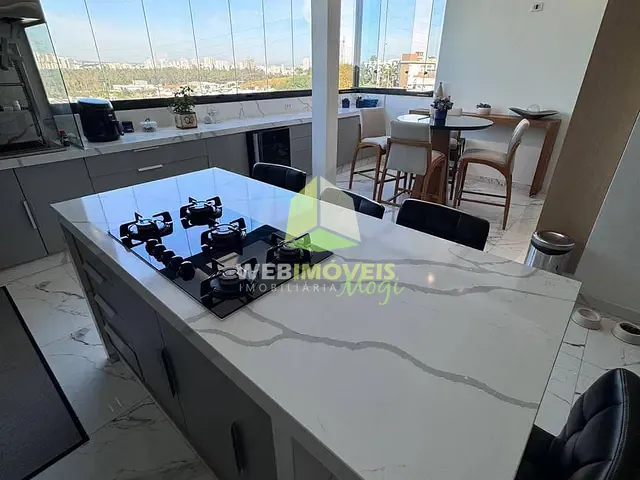 Casa com 255m² 3 quartos e 5 banheiros, à venda, no bairro Fazenda Rodeio em Mogi das Cruzes