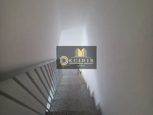 Casa com 180m² 6 quartos e 4 banheiros, à venda, no bairro Vila Monte Santo em São Paulo