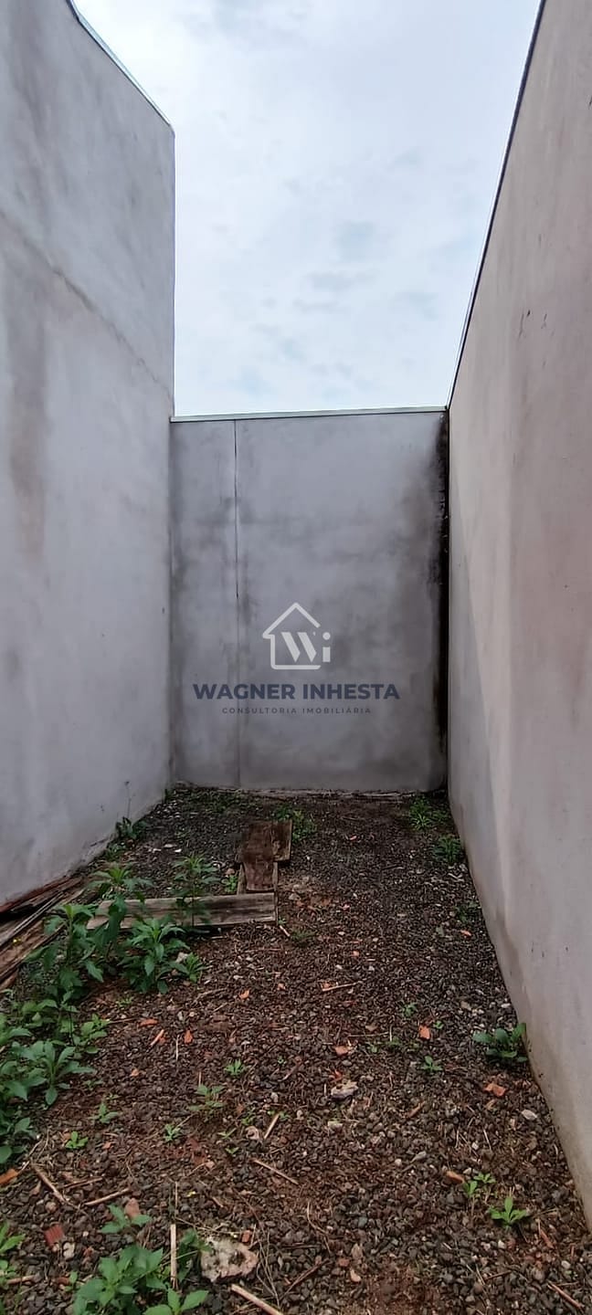 Casa à venda com 3 quartos, 100m² - Foto 3