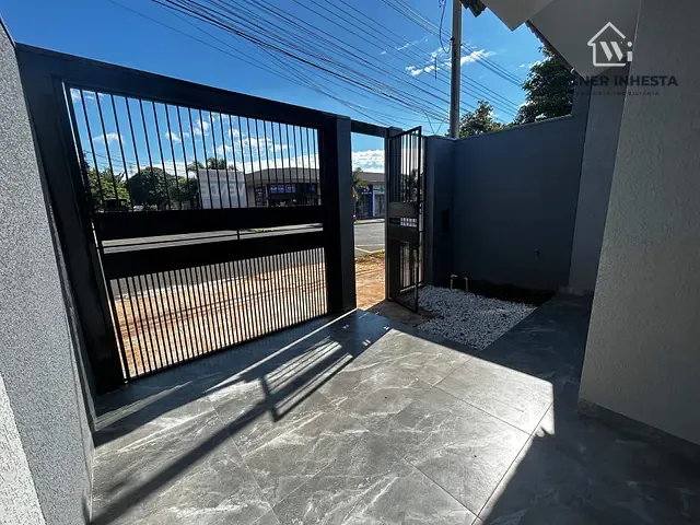 Casa com 300m² 3 quartos e 1 banheiro, à venda, no bairro Jardim Diamante em Maringá