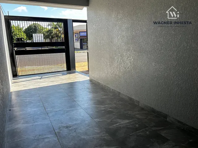 Casa com 300m² 3 quartos e 1 banheiro, à venda, no bairro Jardim Diamante em Maringá