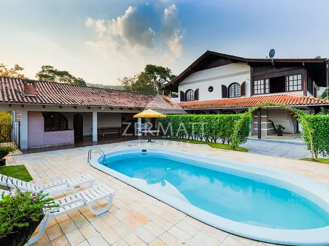 Casa com 976m² 4 quartos e 4 banheiros, à venda, no bairro Vorstadt em Blumenau
