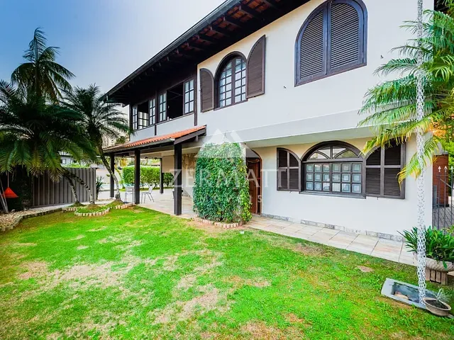 Casa com 976m² 4 quartos e 4 banheiros, à venda, no bairro Vorstadt em Blumenau