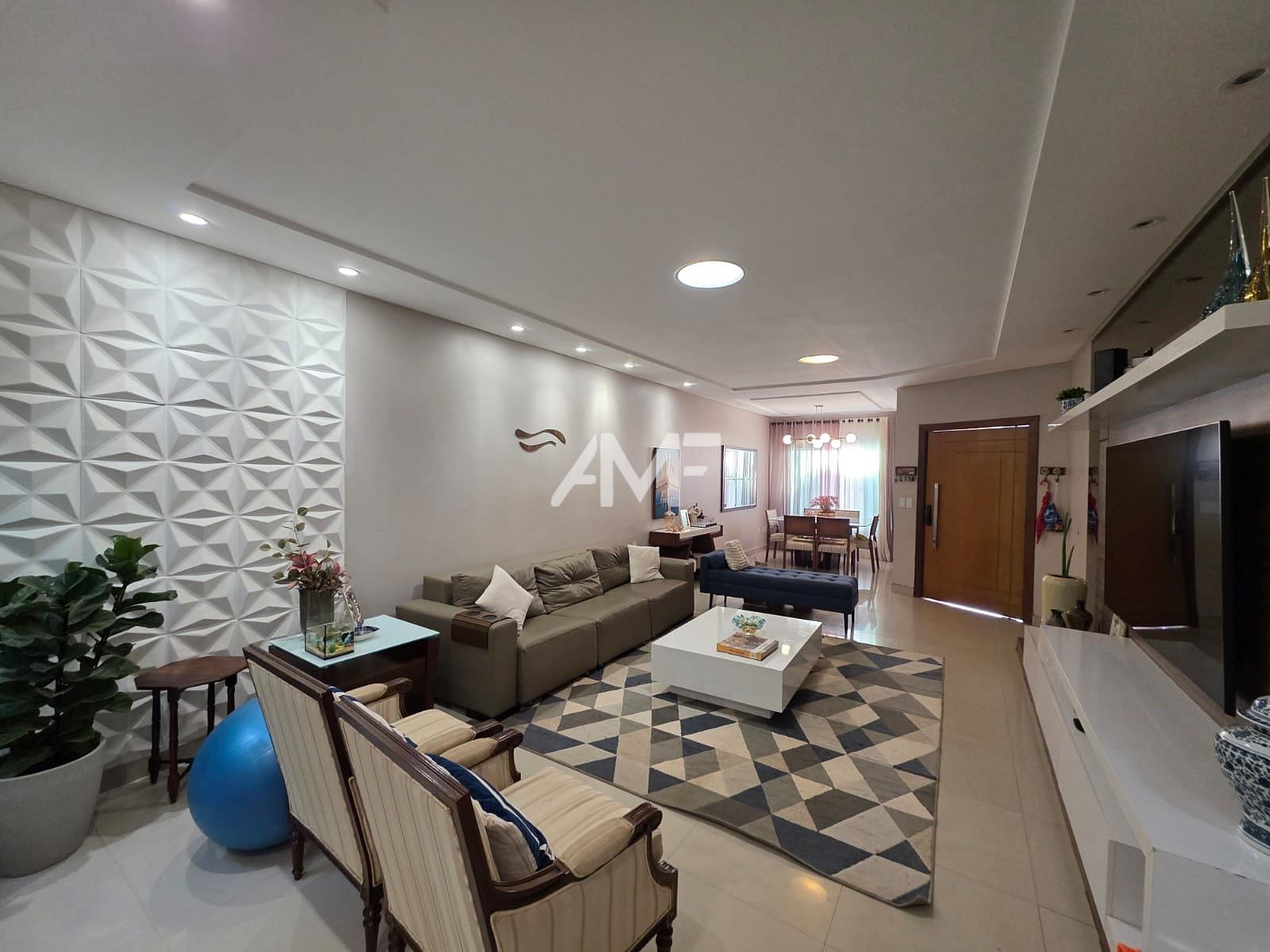 Casa à venda com 3 quartos, 229m² - Foto 8