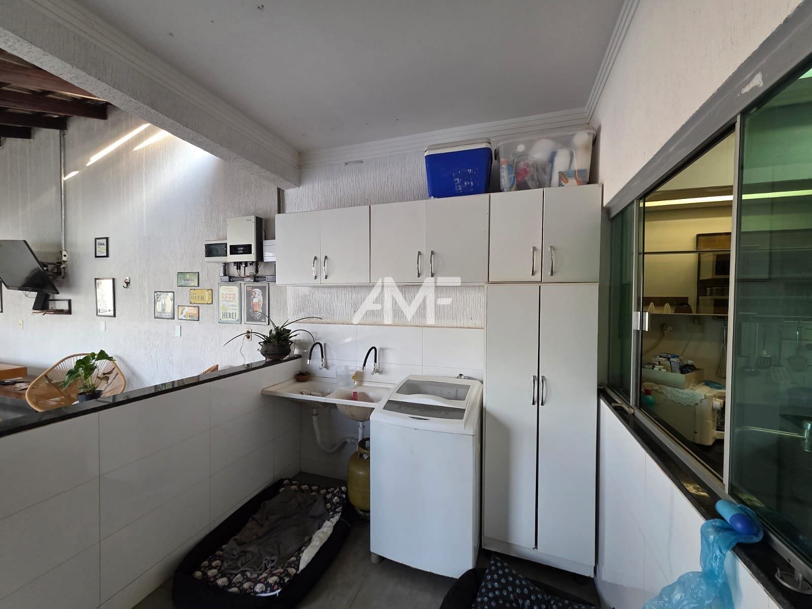 Casa à venda com 3 quartos, 229m² - Foto 40