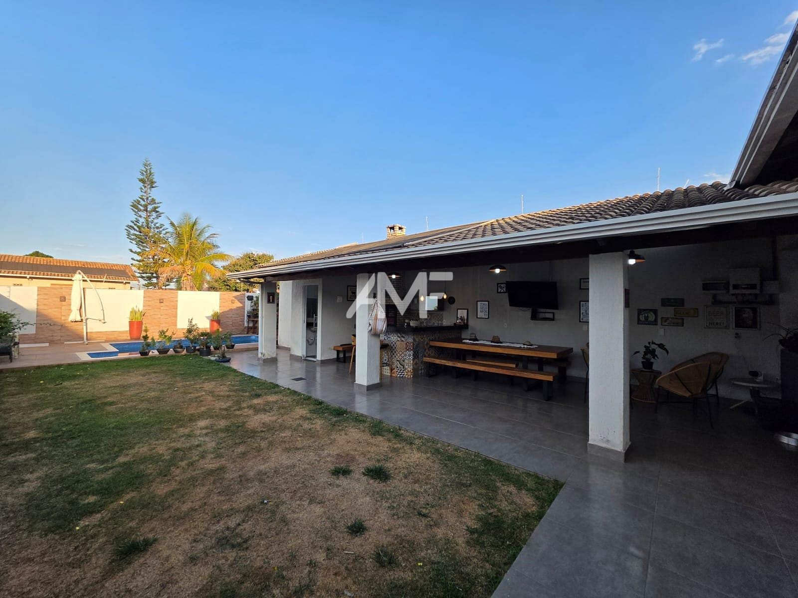 Casa à venda com 3 quartos, 229m² - Foto 11