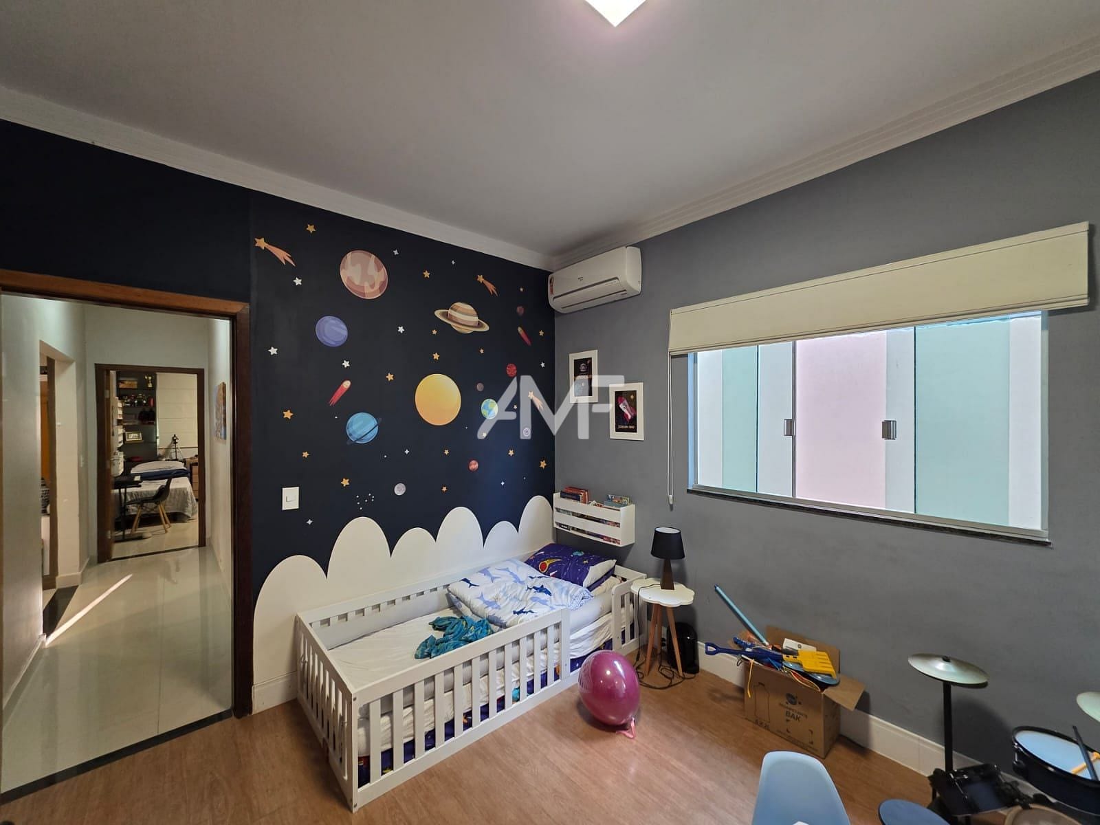 Casa à venda com 3 quartos, 229m² - Foto 13