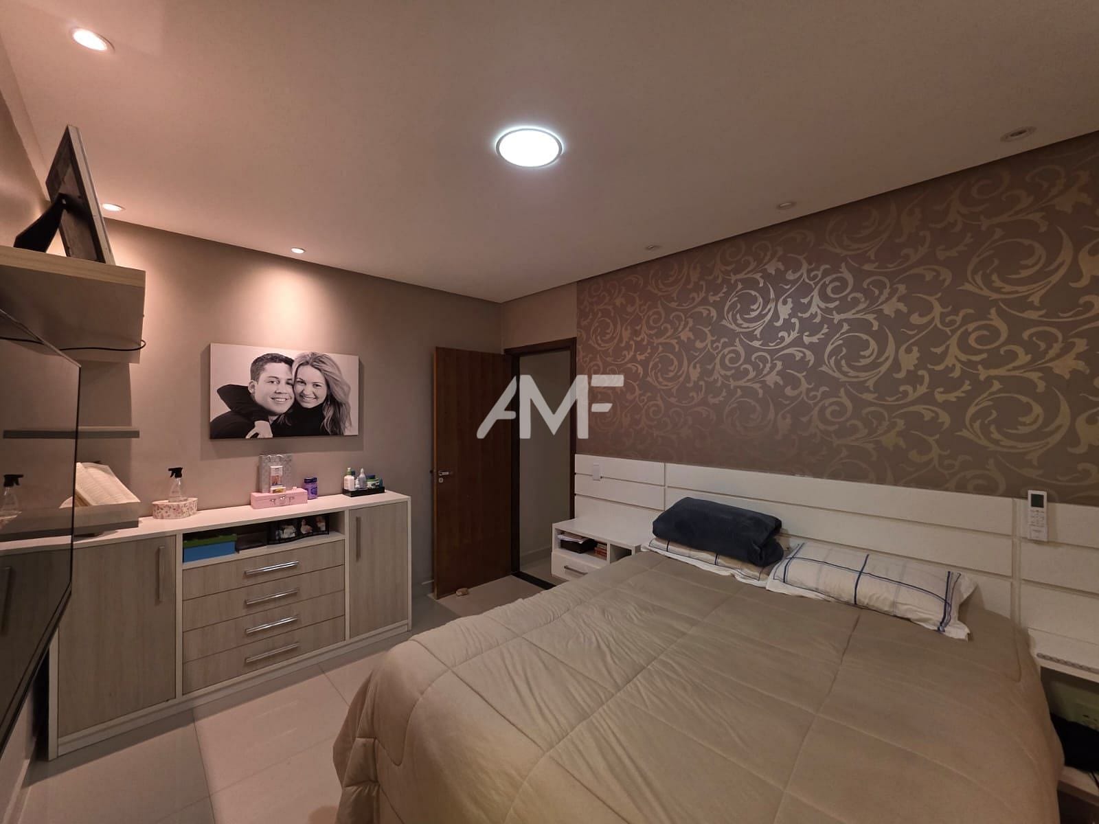 Casa à venda com 3 quartos, 229m² - Foto 30