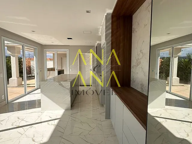 Casa com 301m² 3 quartos e 4 banheiros, à venda, no bairro Residencial San Vitale em Bragança Paulista