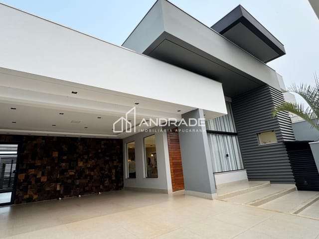 Casa com 432m² 3 quartos e 3 banheiros, à venda, no bairro Jardim Menegazzo em Apucarana