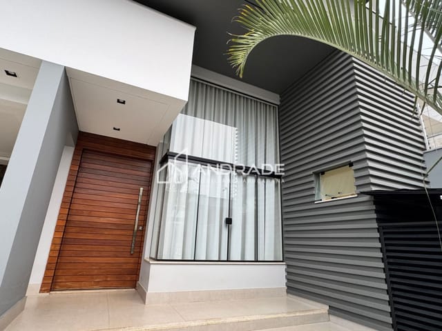 Casa com 432m² 3 quartos e 3 banheiros, à venda, no bairro Jardim Menegazzo em Apucarana