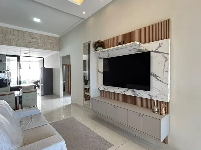 Casa 3 quartos e 2 banheiros, para alugar, no bairro Jardim Novo Mundo em Goiânia