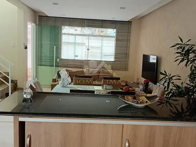 Casa com 432m² 3 quartos e 4 banheiros, à venda, no bairro Bandeirantes em Juiz de Fora